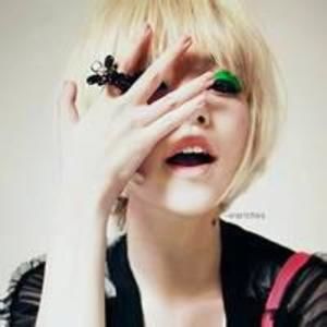 Meet your Posher, Kimberly